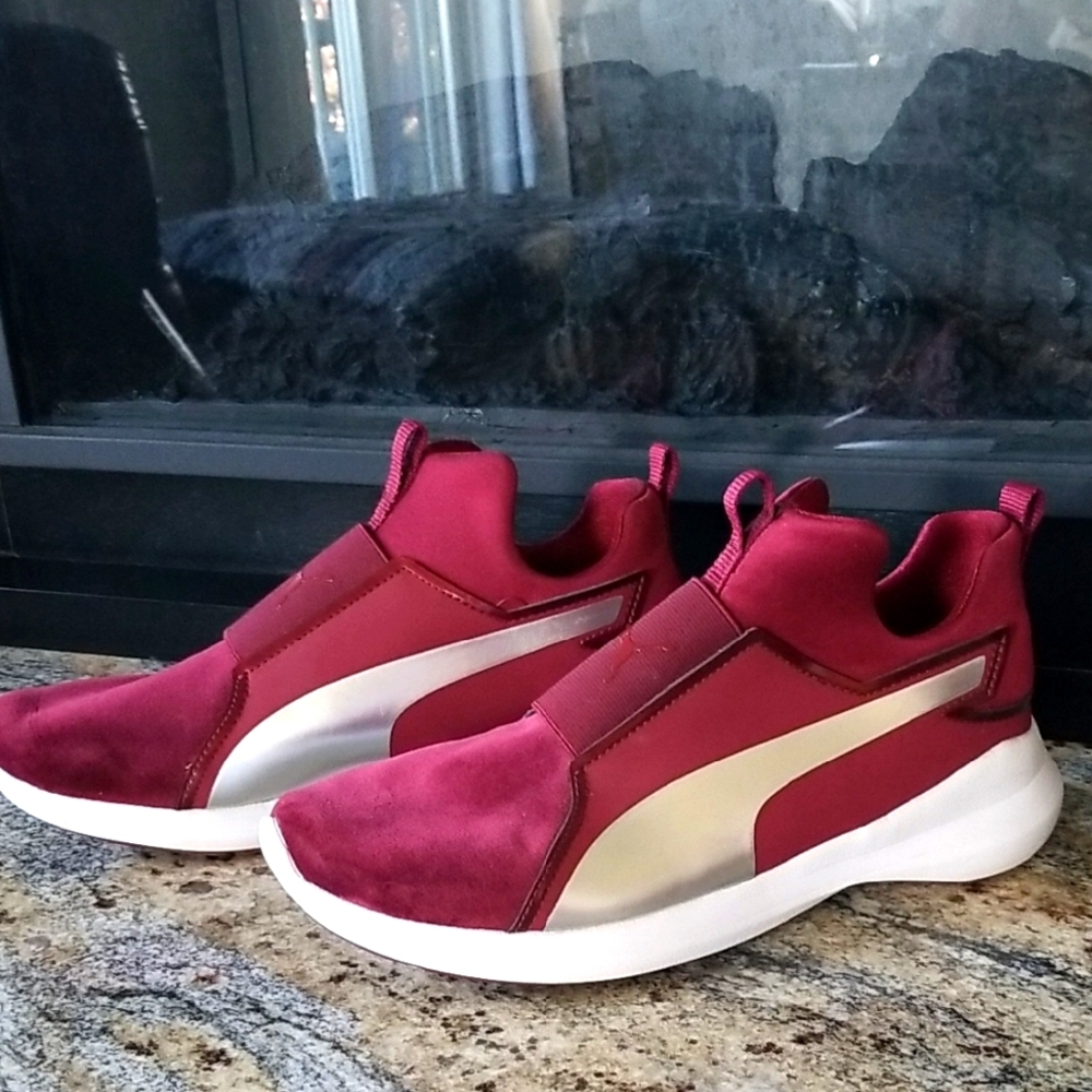 PUMA Vintage Crazy Burgandy Velvet Neoprene Pull On Sneaker 8
